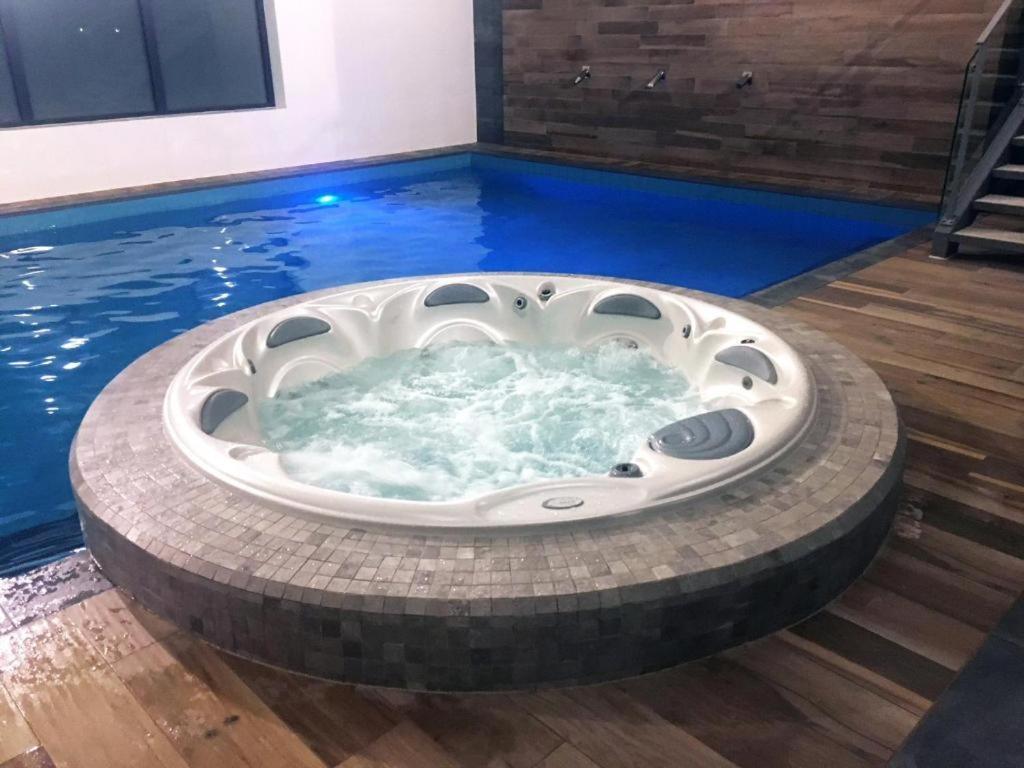 Apartament 4 Seasons- Basen Wewnetrzny,Jacuzzi,Sauna,Silownia I Kulkoland W Cenie!!! Kołobrzeg Exterior foto