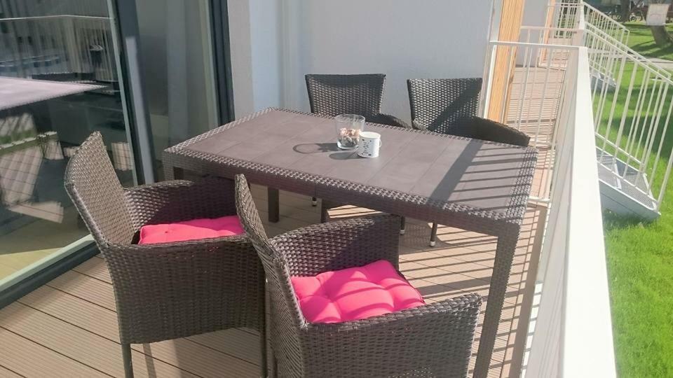 Apartament 4 Seasons- Basen Wewnetrzny,Jacuzzi,Sauna,Silownia I Kulkoland W Cenie!!! Kołobrzeg Exterior foto